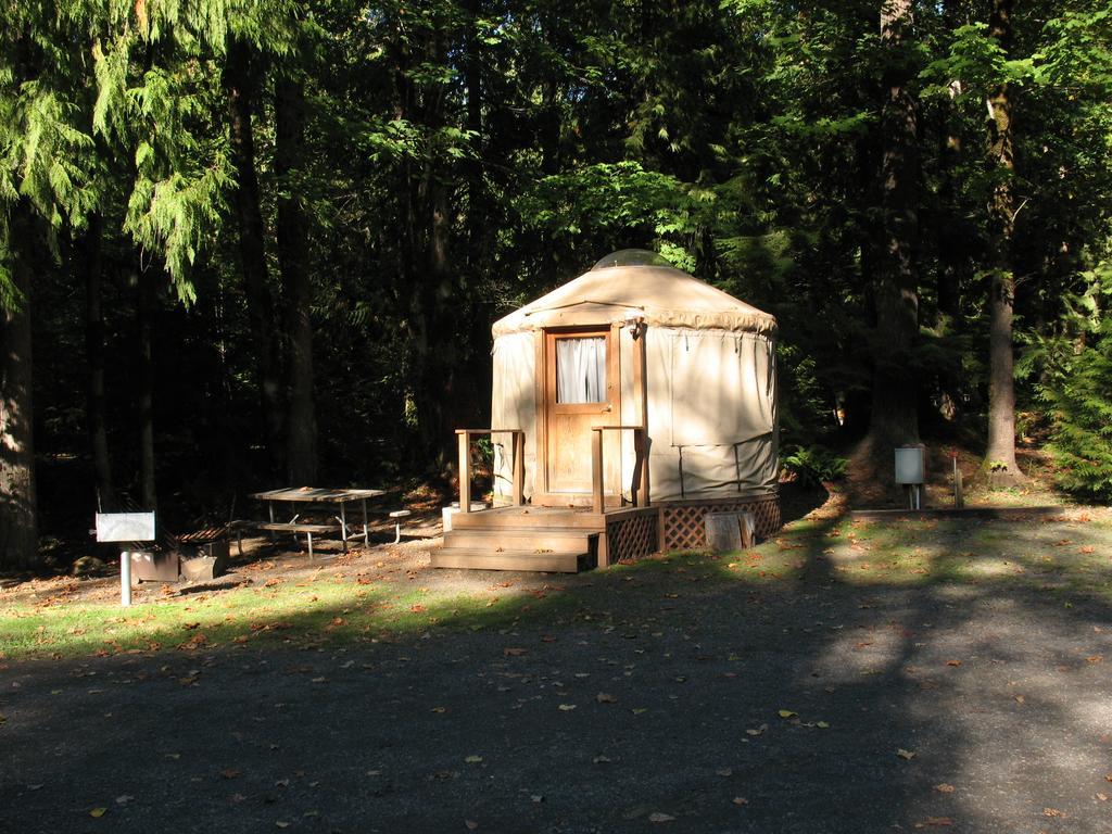 Mount Hood Village Yurt 1 Екстериор снимка